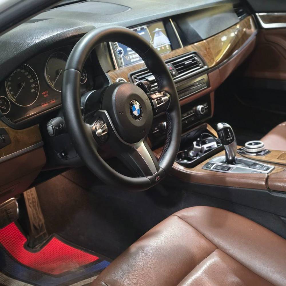 بی ام و 523 مدل ۲۰۱۱