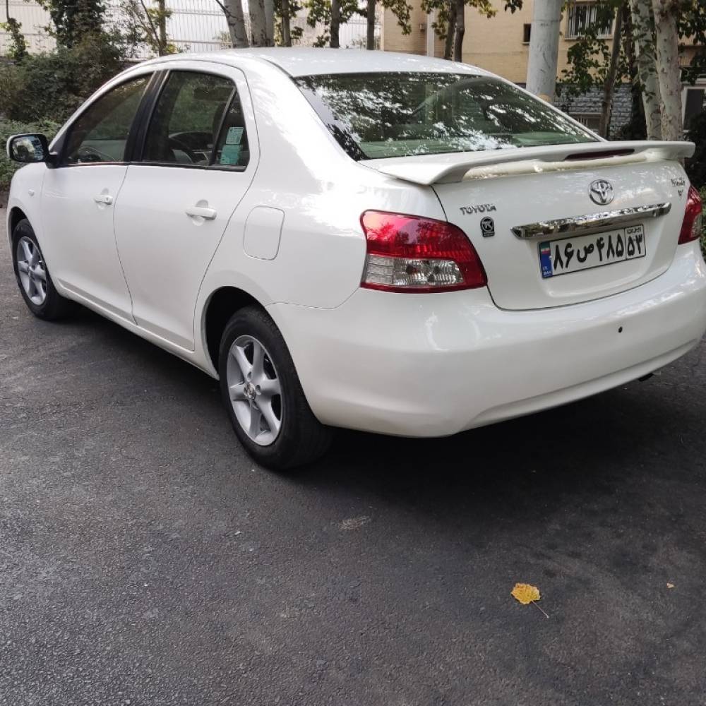 تویوتا مدل یاریس سال 2010  کارکرده