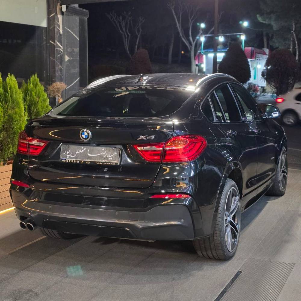 بی ام و x4 مدل ۲۰۱۵