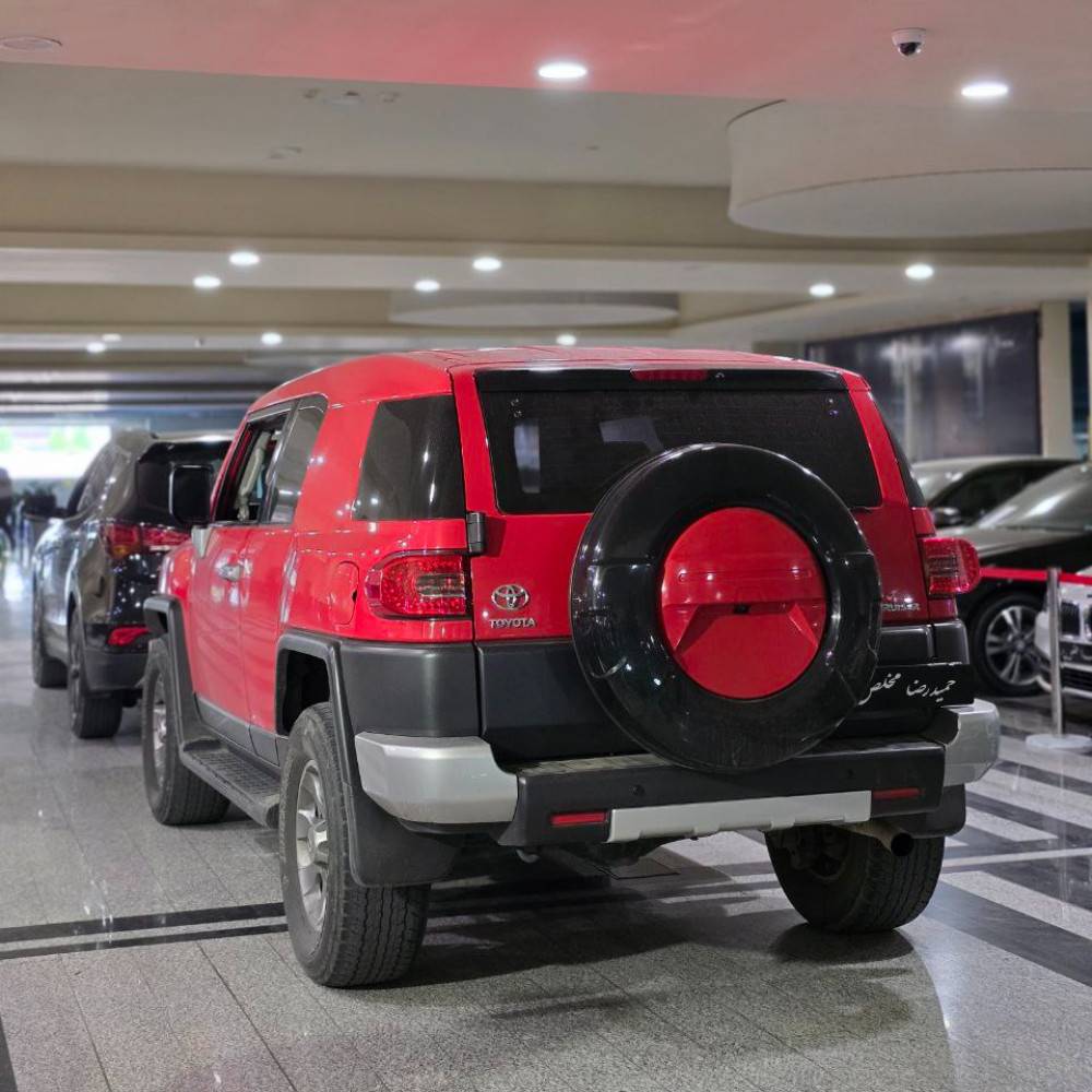 تویوتا FJ مدل 2012