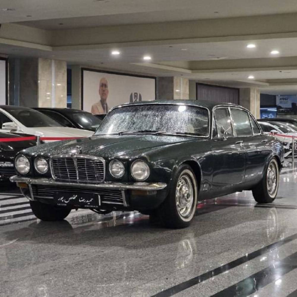 جکوار xj4.2 1976