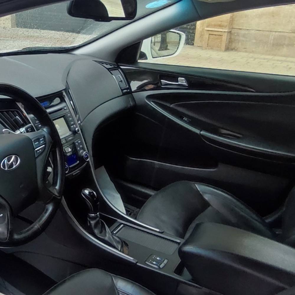 هیوندای مدل سوناتا 2.4 لیتر اتوماتیک سال 2014  کارکرده