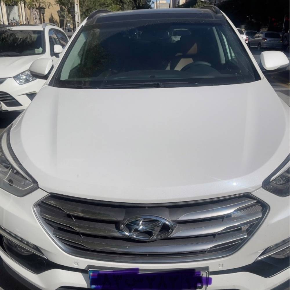 هیوندای مدل سانتافه 4 سیلندر دو دیفرانسیل سال 2016  کارکرده