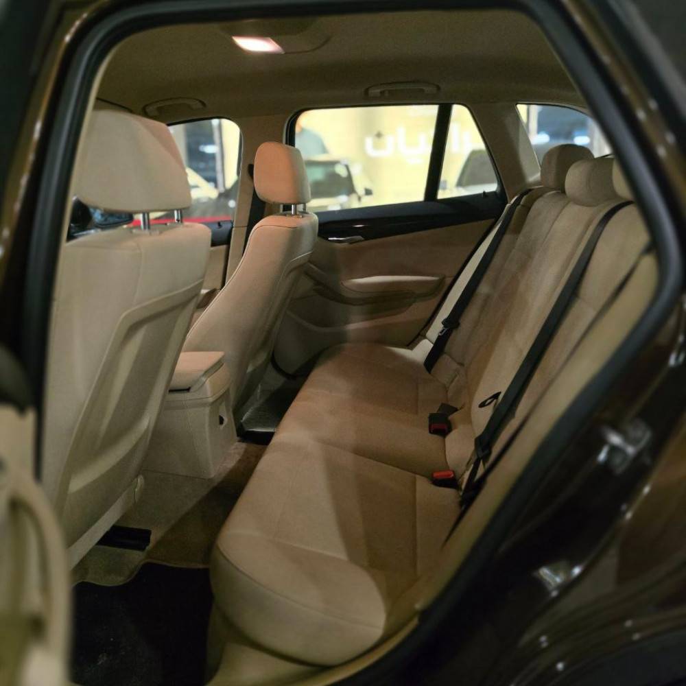 بی ام و x1 مدل 2014