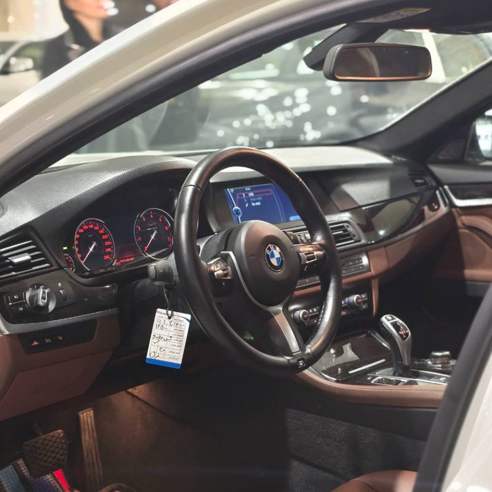 بی ام و 523 مدل 2011