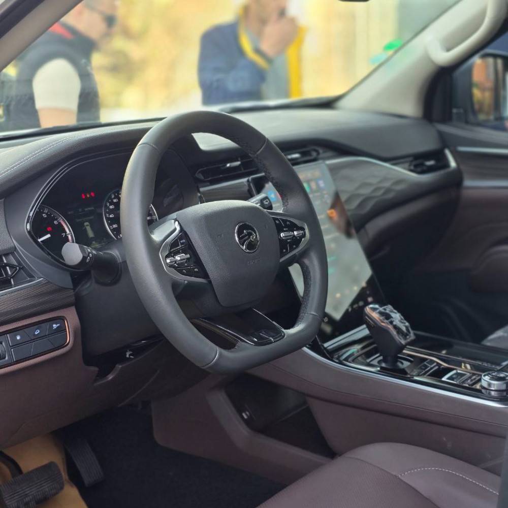 نیسان ترا مدل ۲۰۲۴