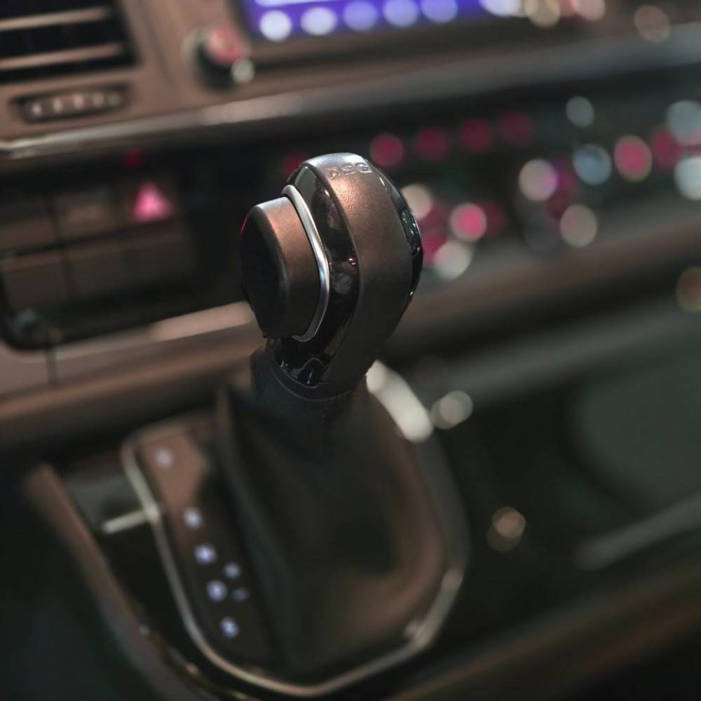 فولکس واگن ون مدل 2018