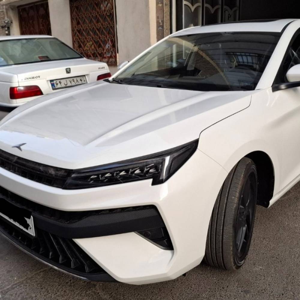 کی ام سی مدل J7 سال 1404  صفر