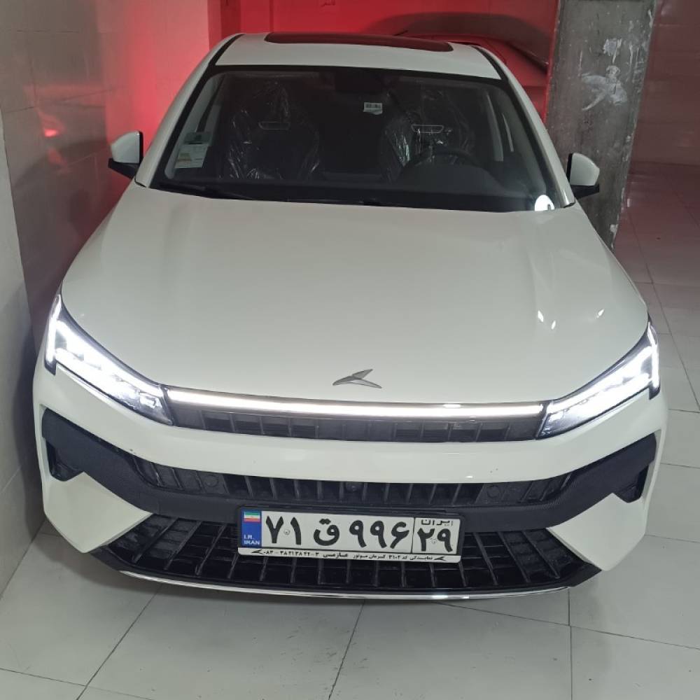 کی ام سی مدل J7 سال 1404  صفر