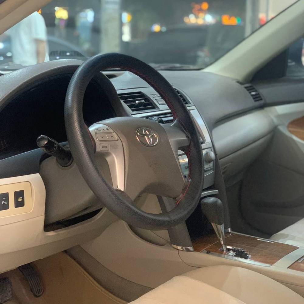 تویوتا اریون مدل2010