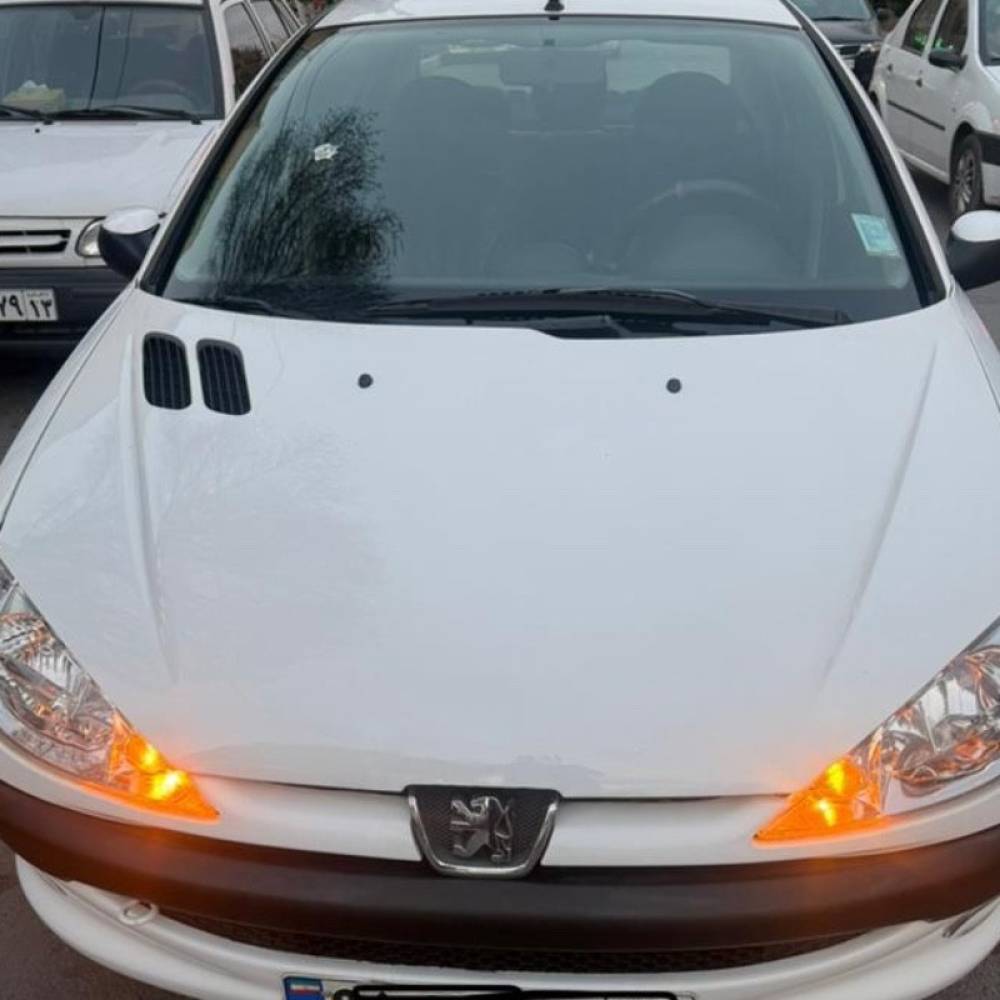 پژو مدل 206 SD V8 سال 1390  کارکرده