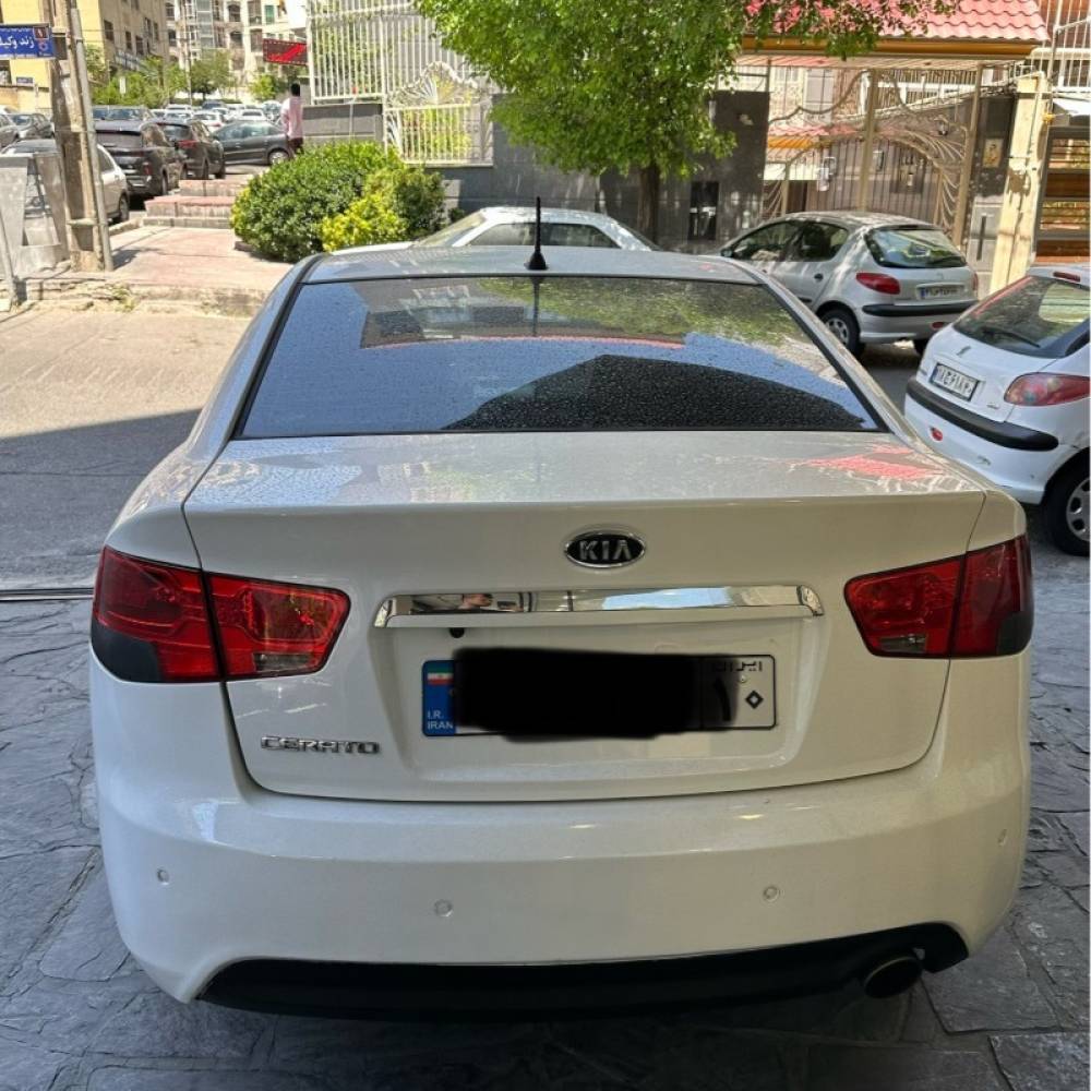 کیا مدل سراتو 2.0 لیتر اتوماتیک سال 2010  کارکرده