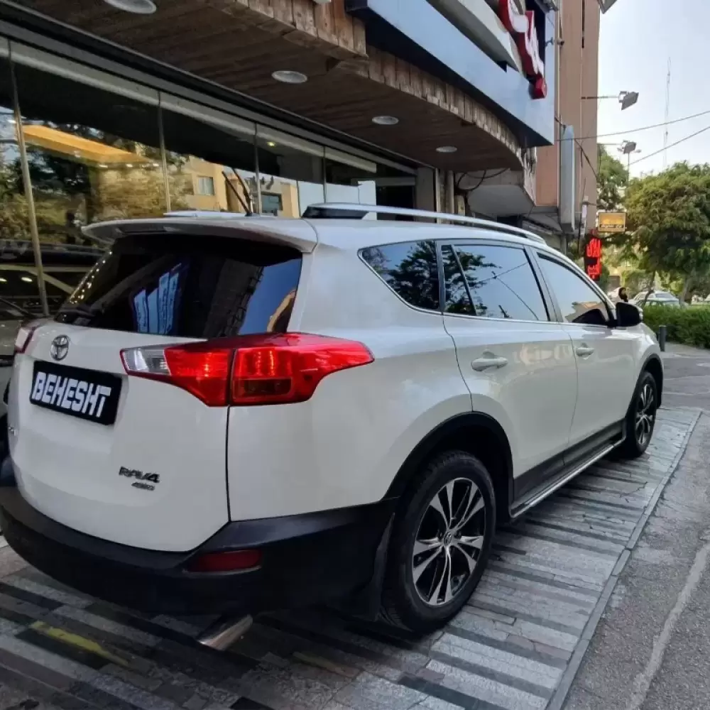 تویوتا مدل راوفور سال 2014  کارکرده