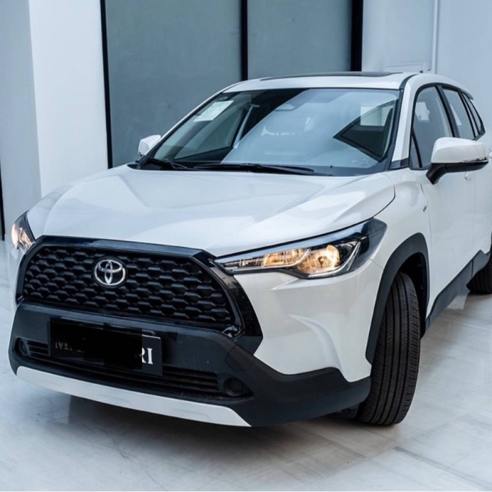 تویوتا مدل کرولا کراس هیبرید 2.0 لیتر سال 2024  کارکرده