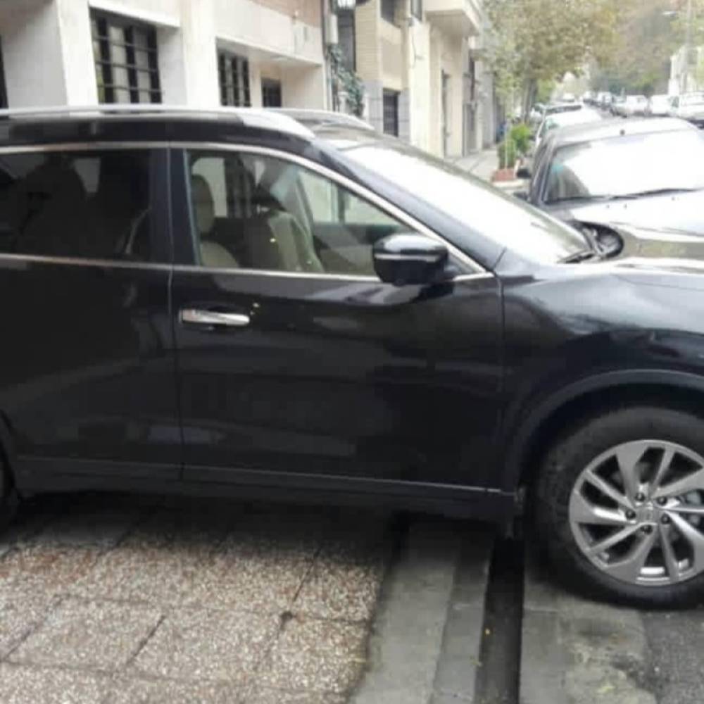 نیسان مدل ایکس تریل سال 2017  کارکرده