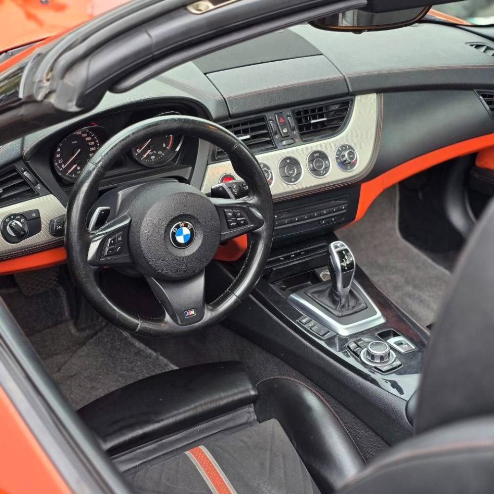 بی ام و z4 مدل ۲۰۱۵