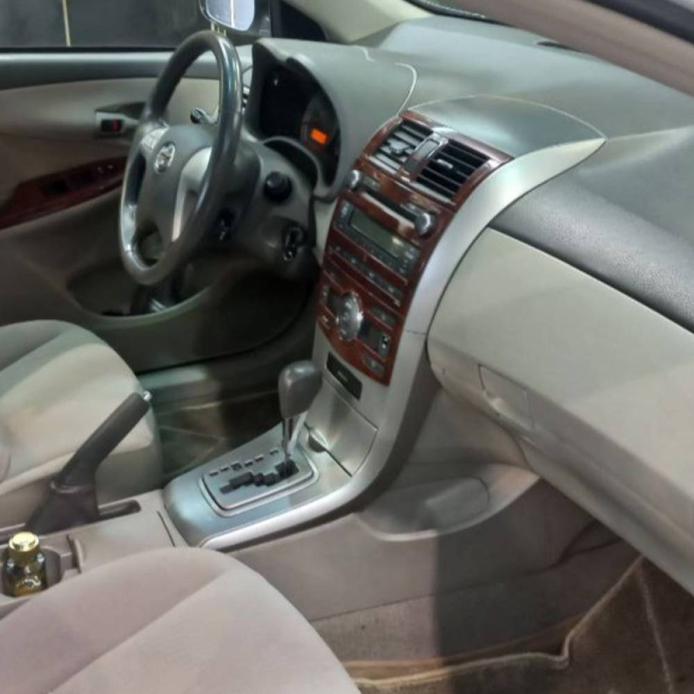 تویوتا مدل کرولا سال 2010  کارکرده