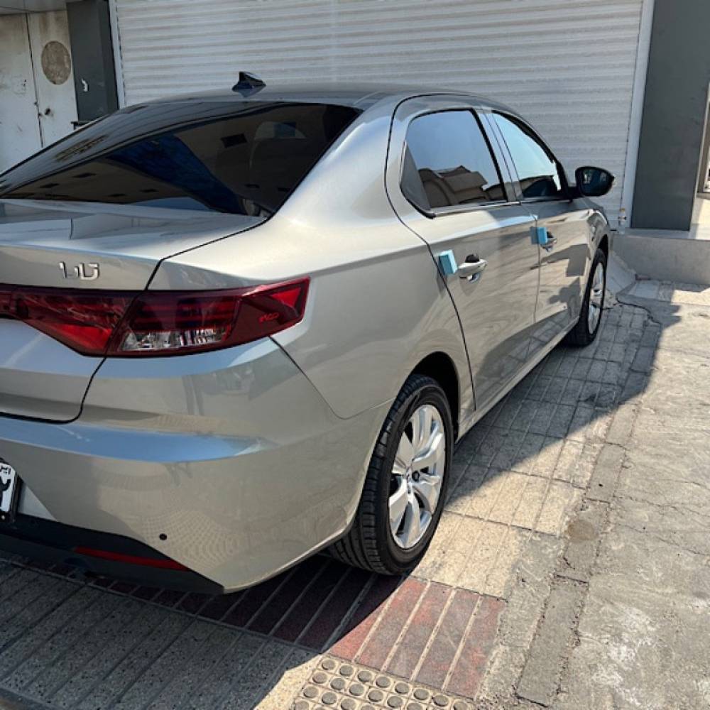 تارا مدل اتوماتیک V4 سال 1403  کارکرده