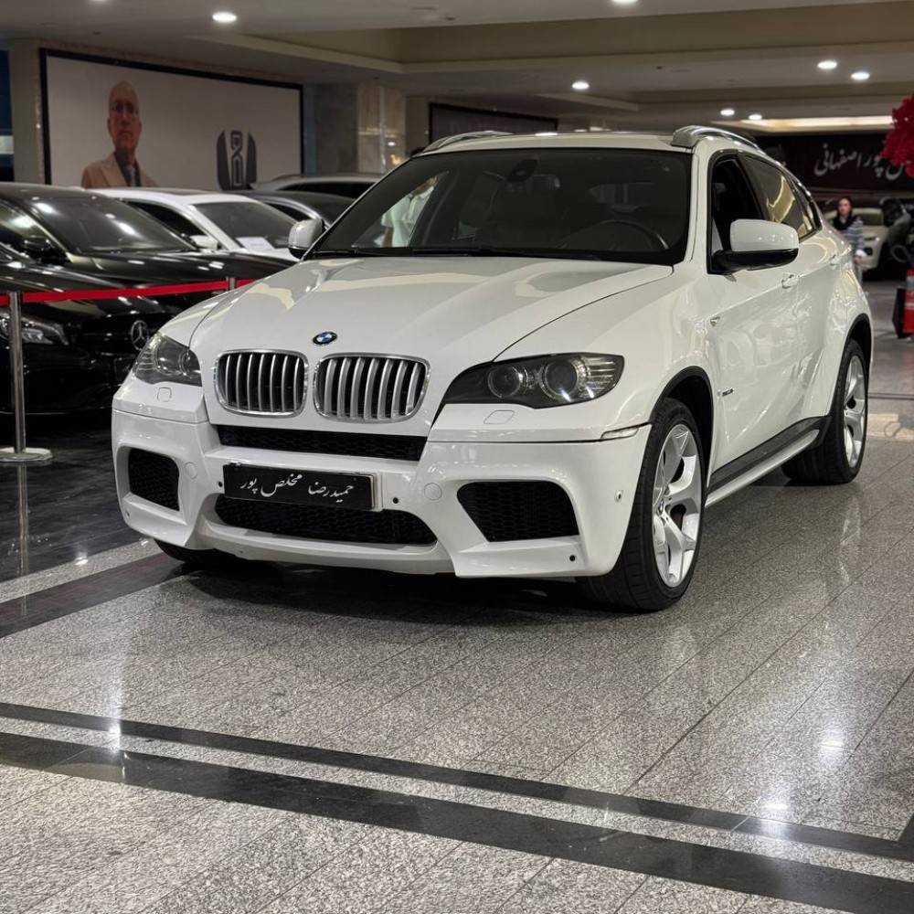 بی ام‌ و x6 مدل ۲۰۱۲