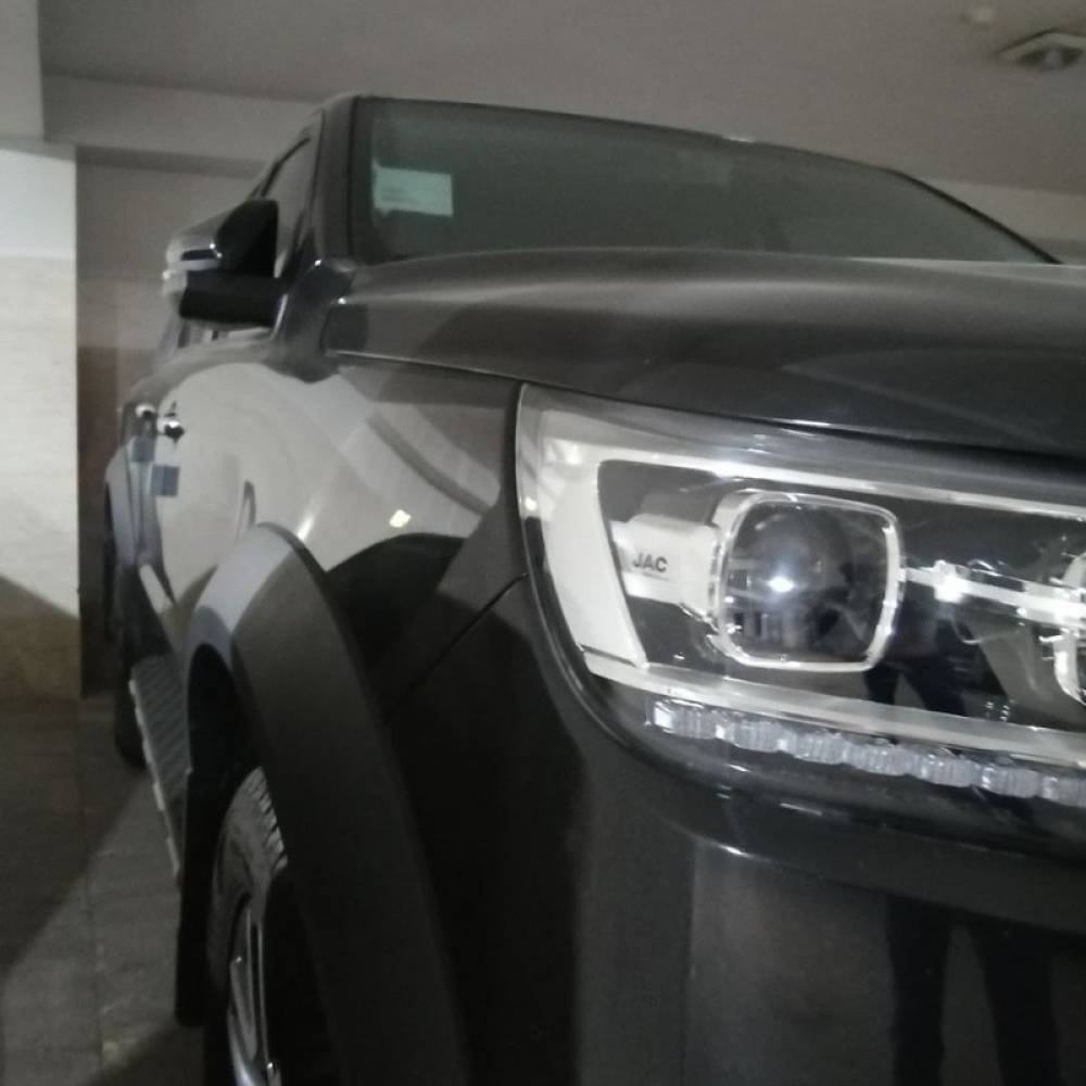 کی ام سی مدل T8 سال 1401  کارکرده