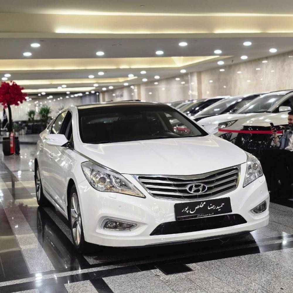 آزرا گرنجور مدل 2012 کارکرده