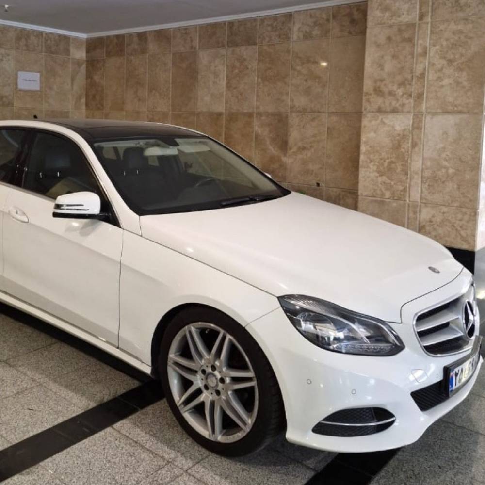 بنز مدل E200  کارکرده