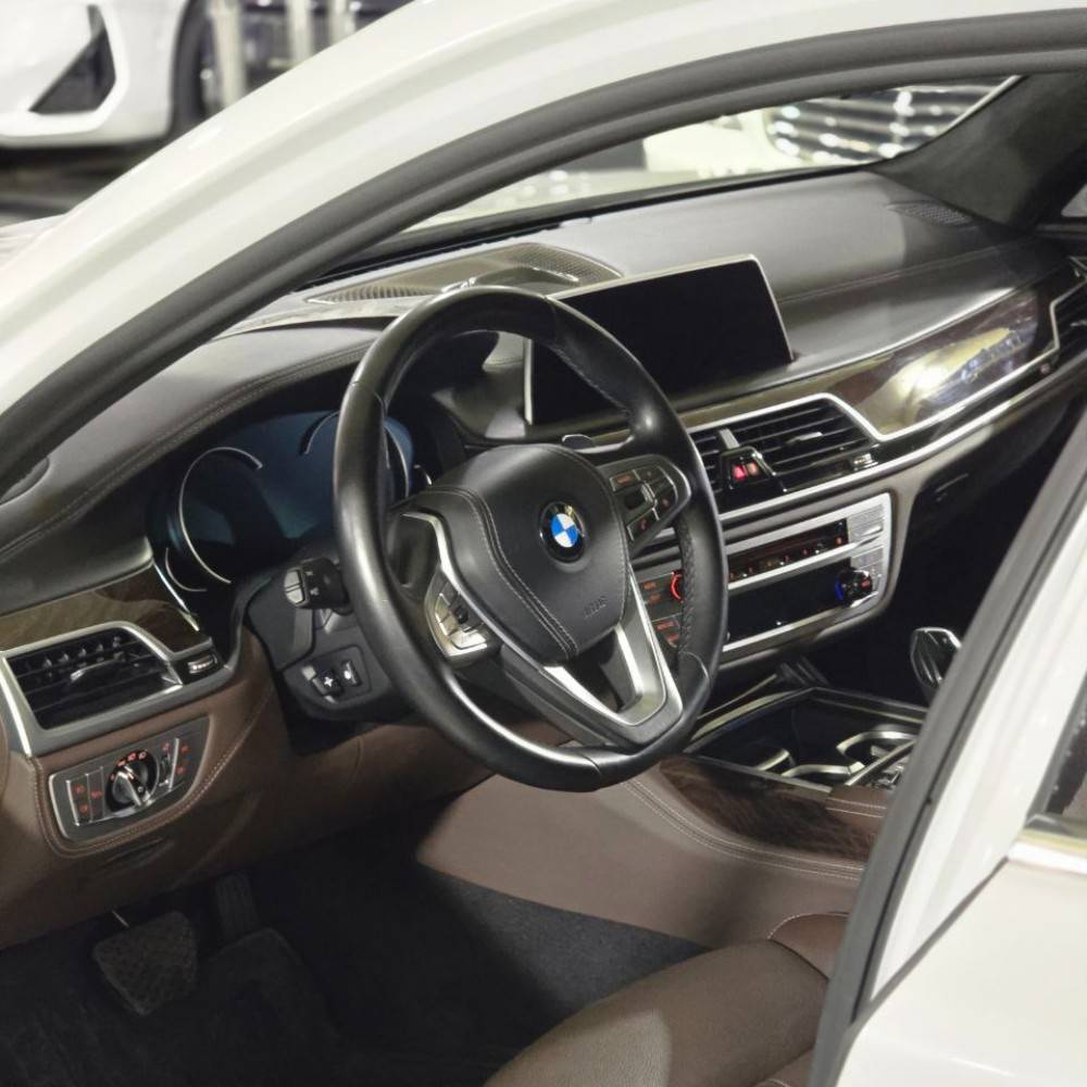 بی ام و 730li مدل 2017