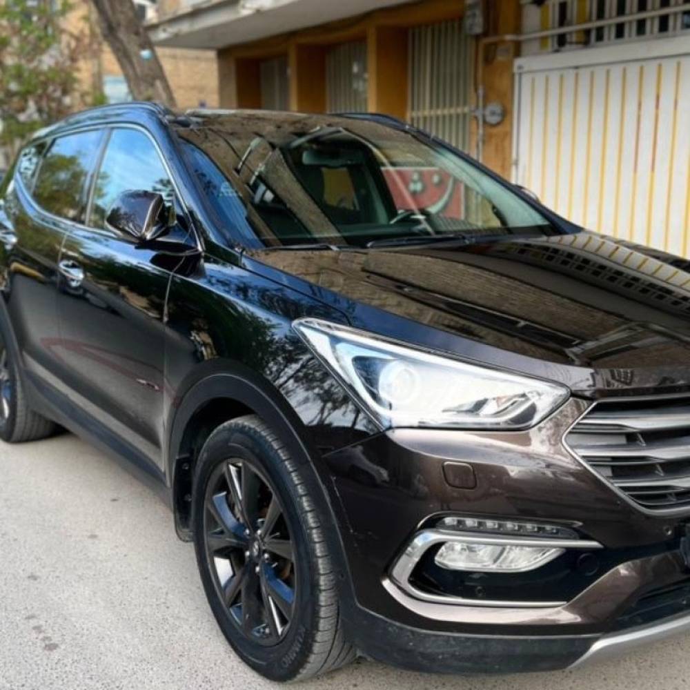 هیوندای مدل سانتافه 4 سیلندر دو دیفرانسیل سال 2016  کارکرده