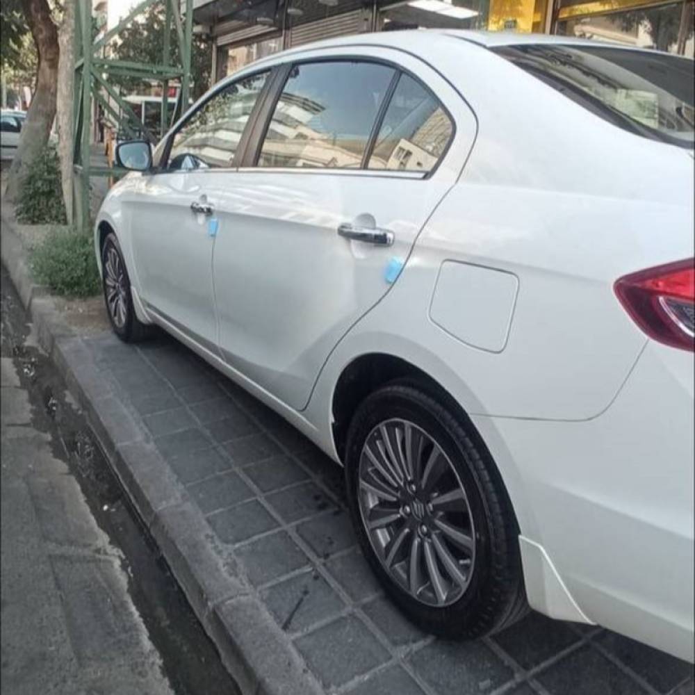 سوزوکی مدل سیاز سال 2025  صفر