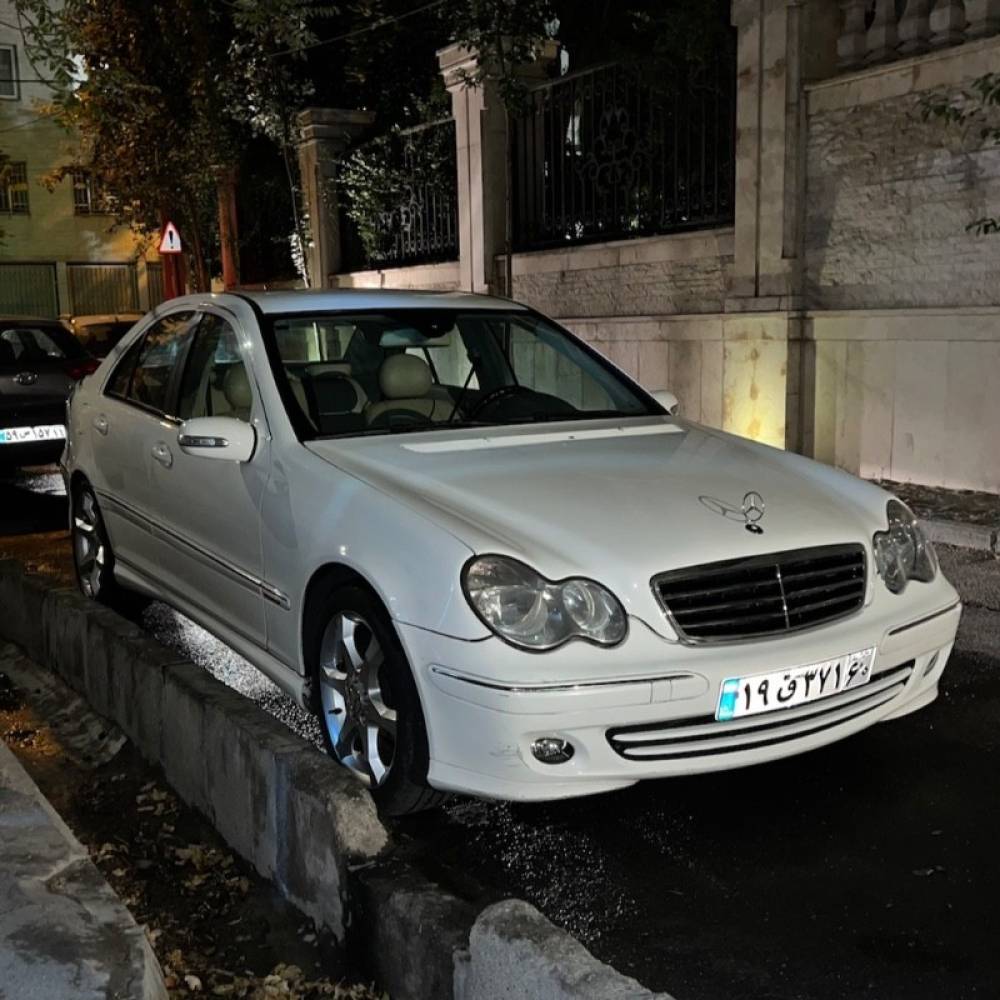 بنز مدل کلاس C سال 2005  کارکرده