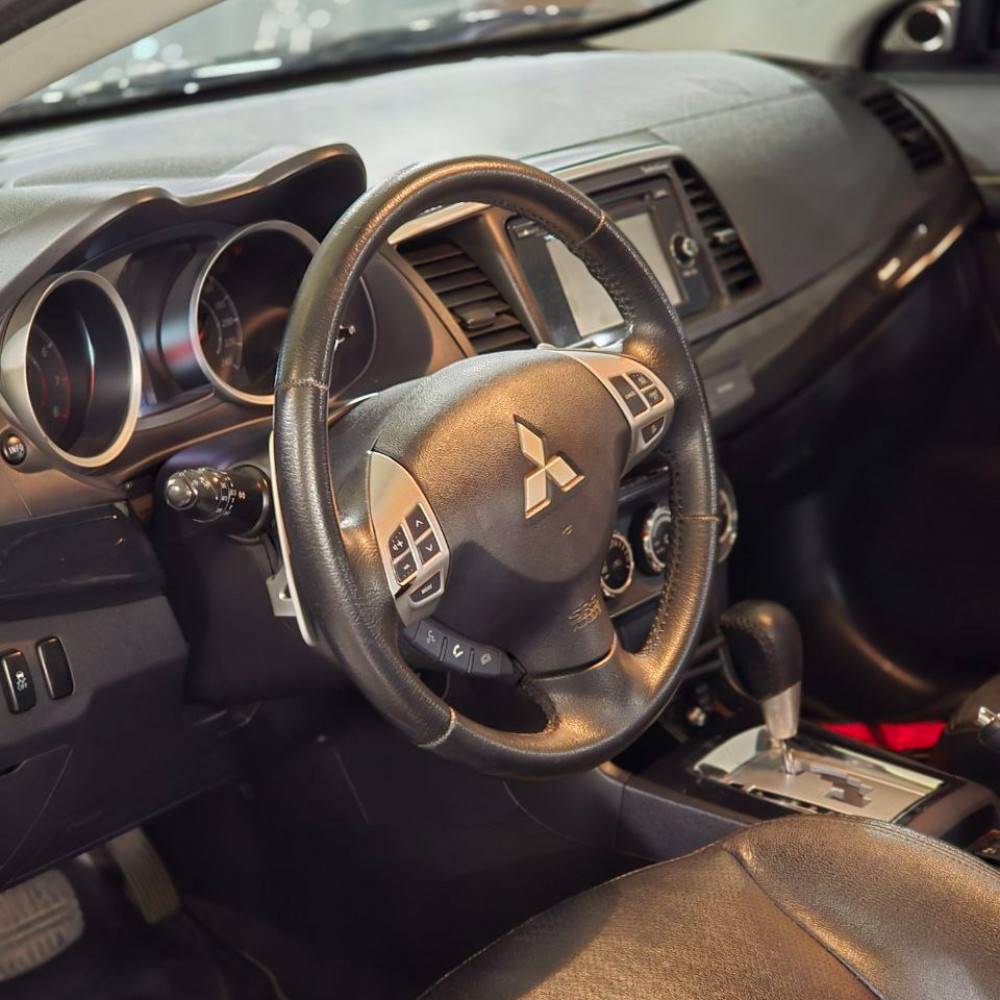 میتسوبیشی لنسر مدل 2015