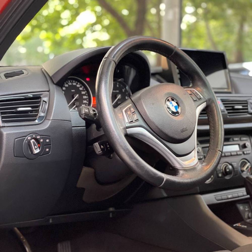 بی ام و x1 مدل ۲۰۱۴