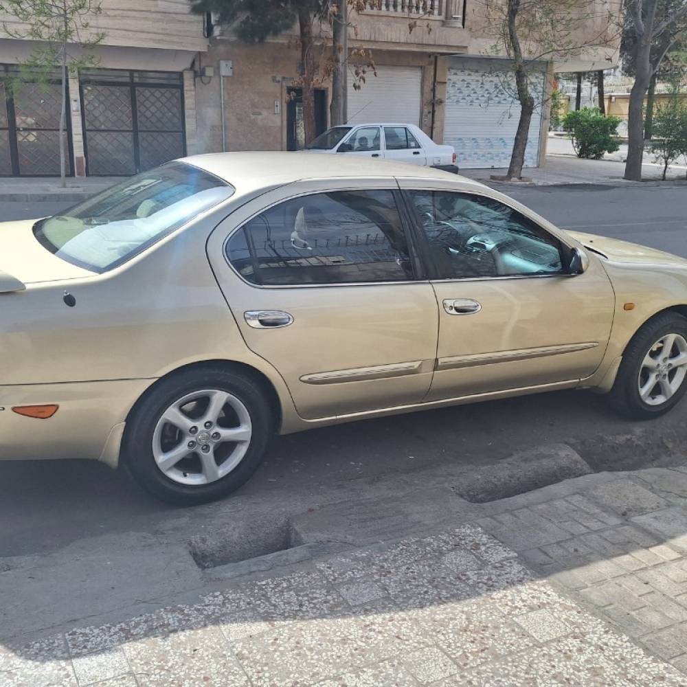 نیسان مدل ماکسیما اتوماتیک سال 1381  کارکرده