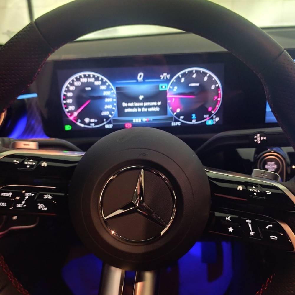 بنز مدل کلاس A سدان A200L سال 2025  صفر