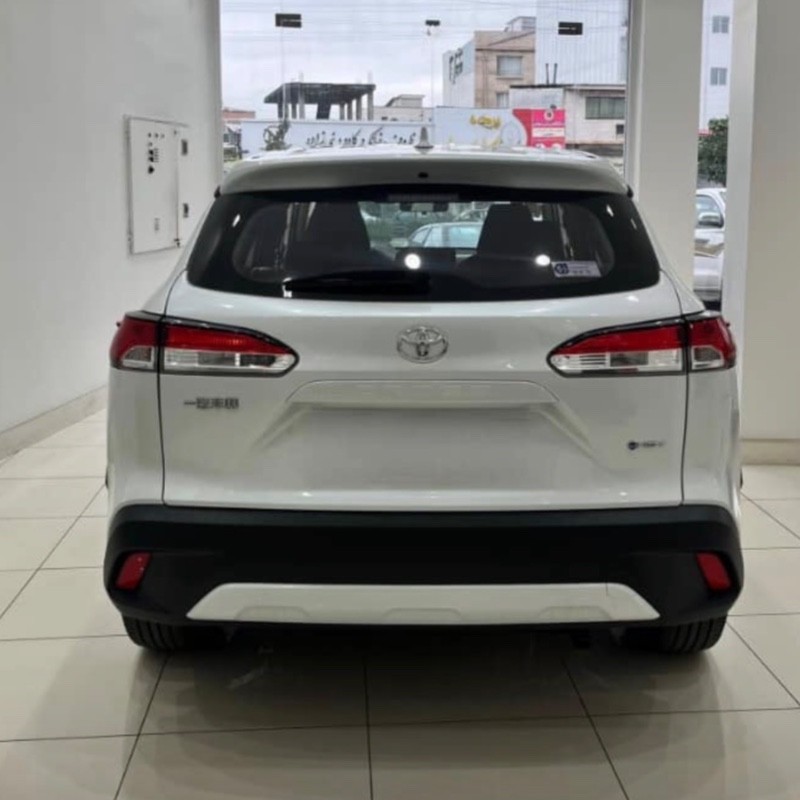 تویوتا مدل کرولا کراس هیبرید 2.0 لیتر سال 2024  کارکرده