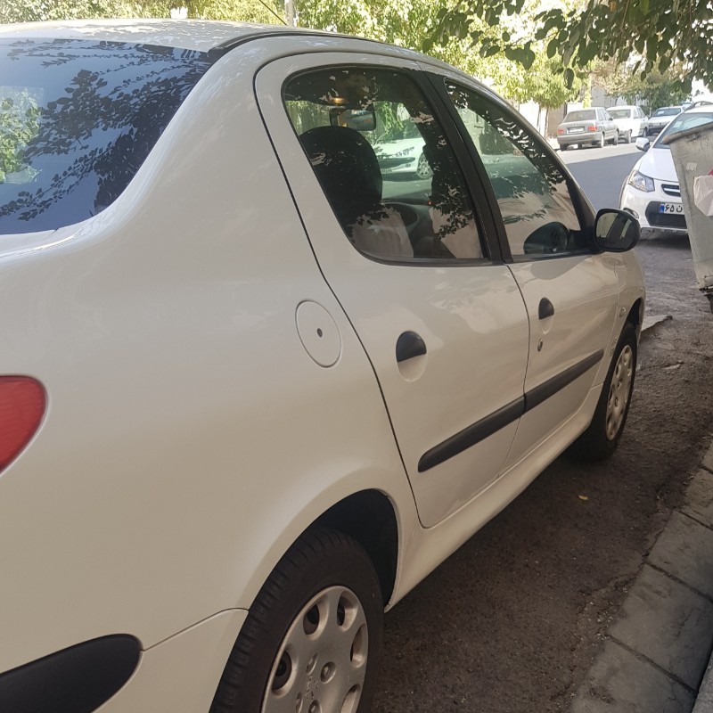 پژو مدل 206 SD سال 1389  کارکرده