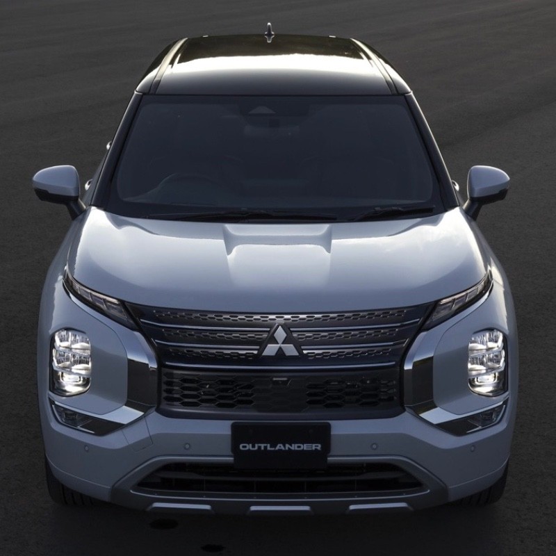 میتسوبیشی مدل اوتلندر دو دیفرانسیل M لاین سال 2023  کارکرده