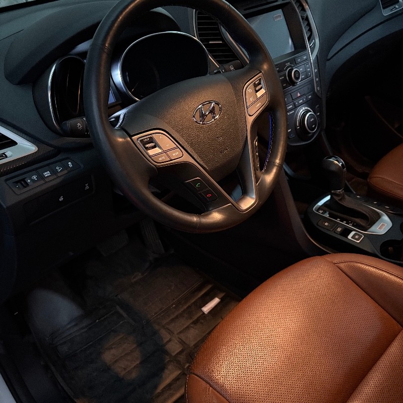 هیوندای مدل سانتافه 4 سیلندر دو دیفرانسیل سال 2017  کارکرده