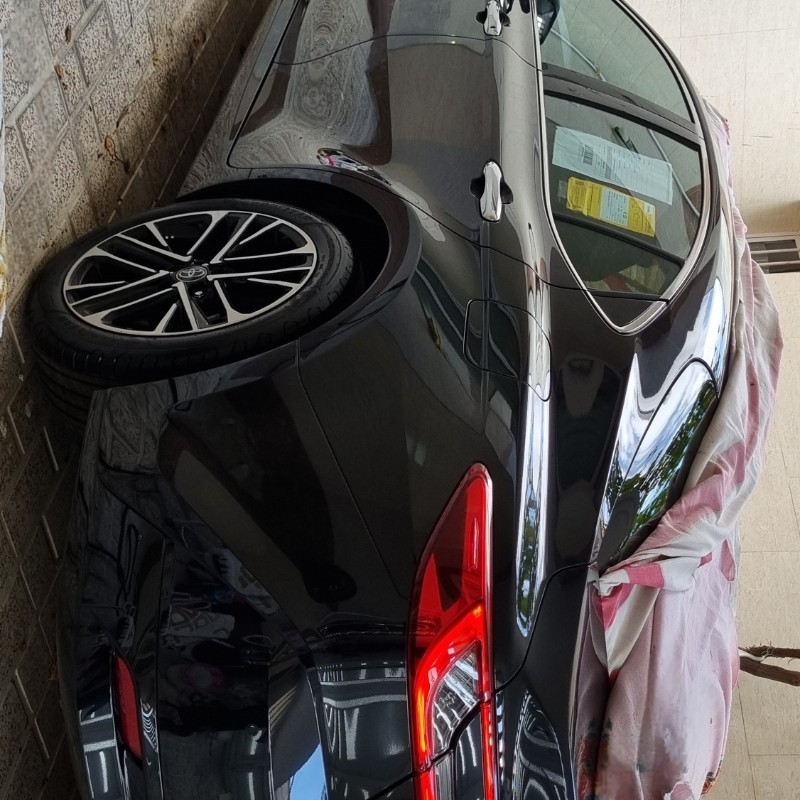 تویوتا مدل کمری 2.5 لیتر GLE سال 2024  کارکرده