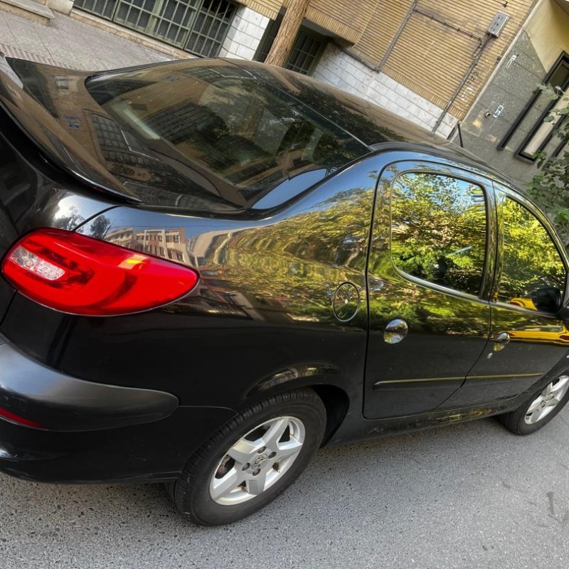 پژو مدل 207 صندوقدار اتوماتیک سال 1398 کارکرده