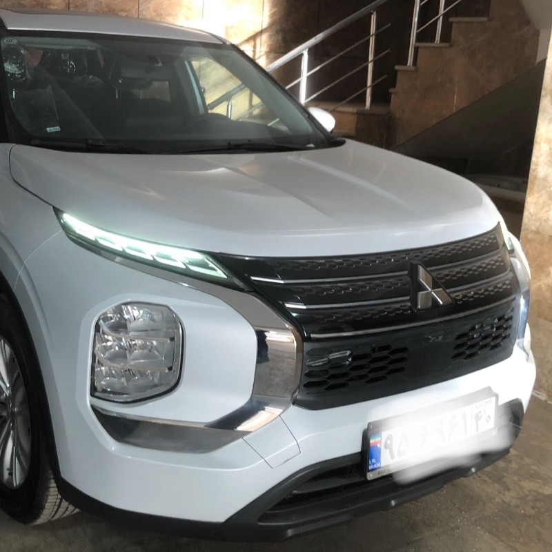 میتسوبیشی مدل اوتلندر تک دیفرانسیل M لاین سال 2023  صفر