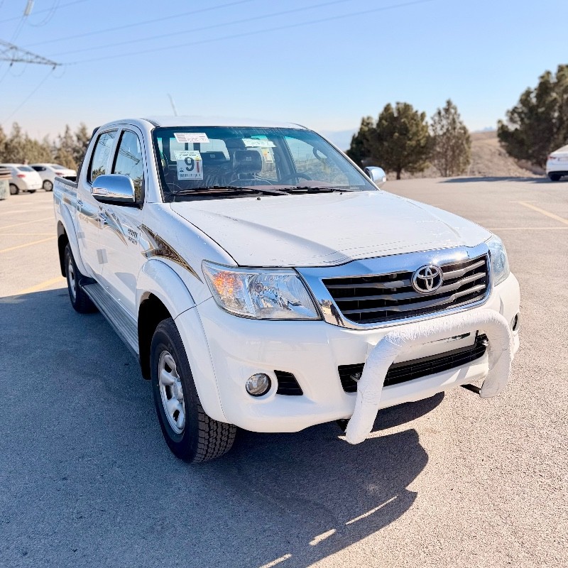 تویوتا مدل هایلوکس  کارکرده