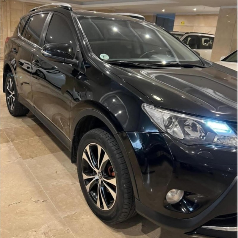 تویوتا مدل راوفور 2.5 لیتر دو دیفرانسیل سال 2015  کارکرده