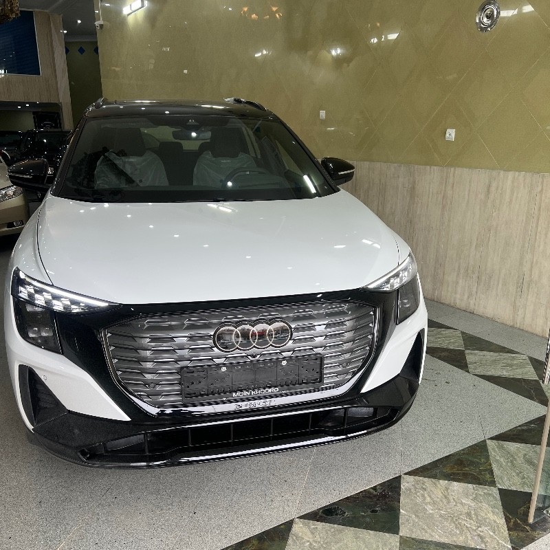 آئودی مدل Q5 e-tron 40 سال 2024  صفر