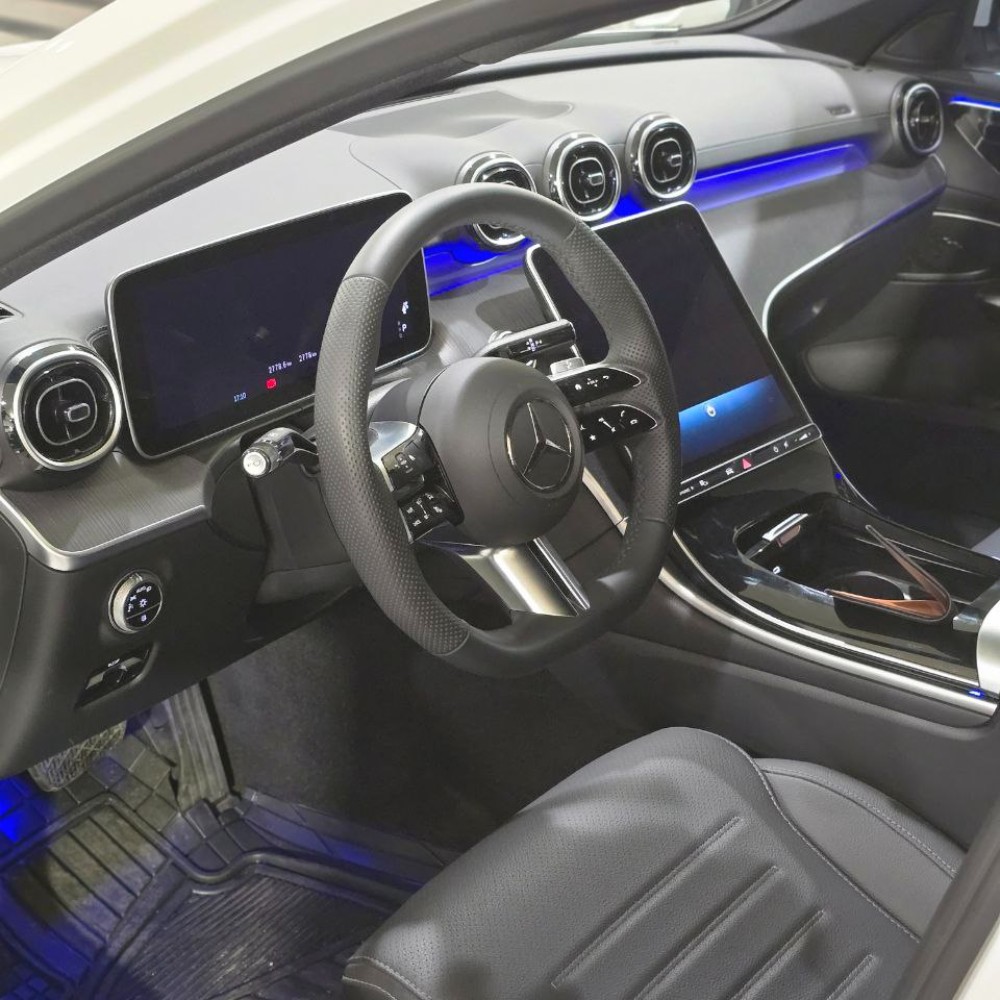 بنز C200 مدل 2025