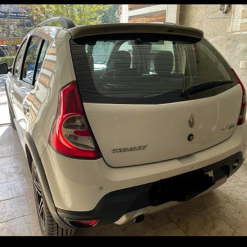 رنو مدل ساندرو استپ وی اتوماتیک سال 1397  کارکرده