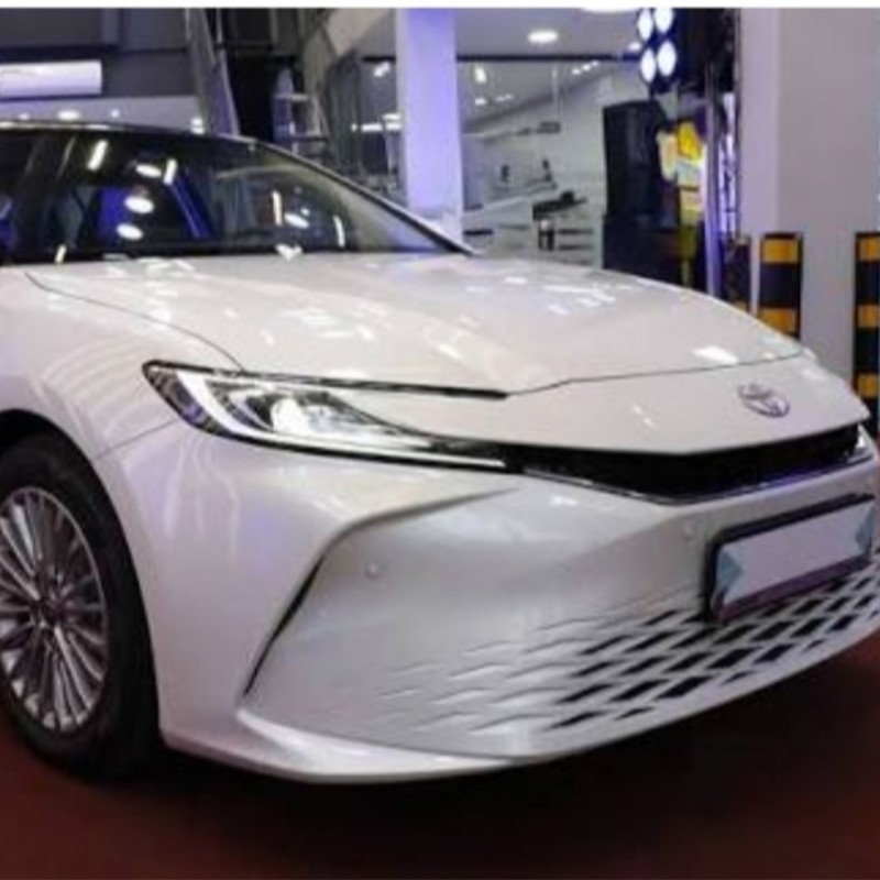 تویوتا مدل کمری هیبرید 2.5 لیتر پریمیوم ادیشن سال 2025  کارکرده