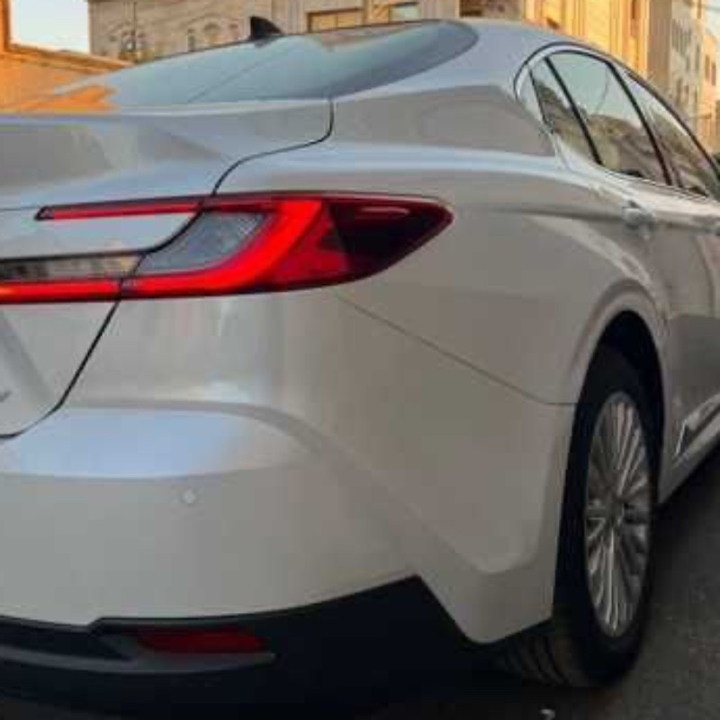 تویوتا مدل کمری هیبرید 2.5 لیتر LE سال 2025  کارکرده