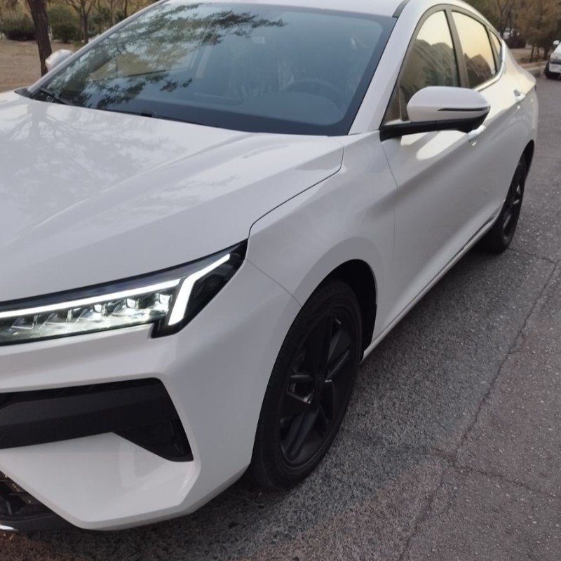 کی ام سی مدل J7 سال 1404  صفر