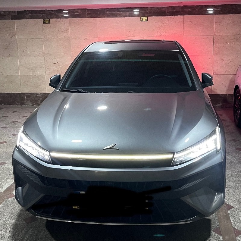 کی ام سی مدل J7 سال 1403  کارکرده